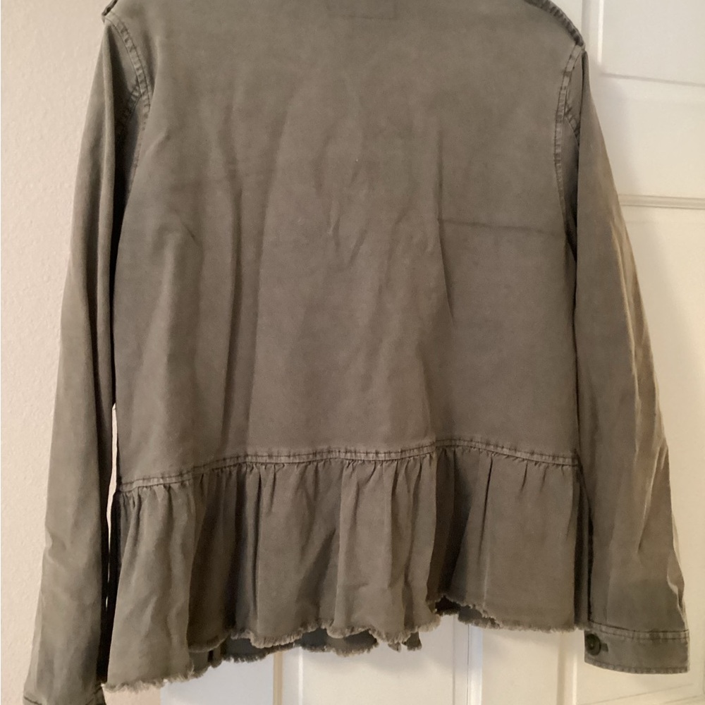 Lucky Brand Women's Khaki Utility Peplum Jacket with Raw Edge Hem - Picture 3 of 4